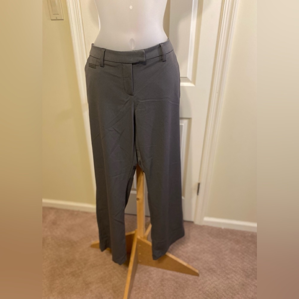 Gloria Vanderbilt - Woman’s (the perfect fit) gray trousers, Size: 12